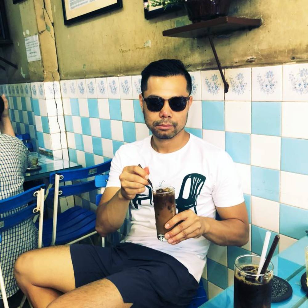 Meet your Posher, Khánh